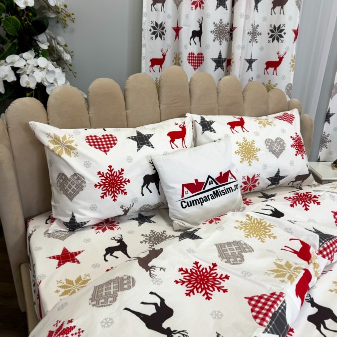 Set Lenjerie Pat Dublu Crăciun 4 Piese + 2 Draperii 150x235cm din Bumbac Ranforsat – Confort și Eleganță, Fabricat în România, Alb, Rosu, Gri, Galben, Reni, Stelute, Inimioare, Fulgi de Nea