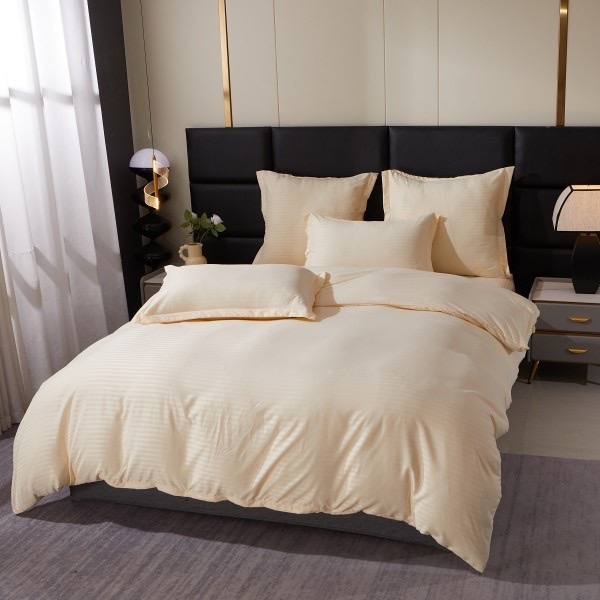 Lenjerie HoReCa DeLuxe, pat dublu, tip Damasc Finet Satinat Dungat, 4 piese, Crem [1]