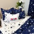 Set Lenjerie pat dublu + 2 draperii, finet, 8 piese, Albastru, Alb, ploaie de stele [8]