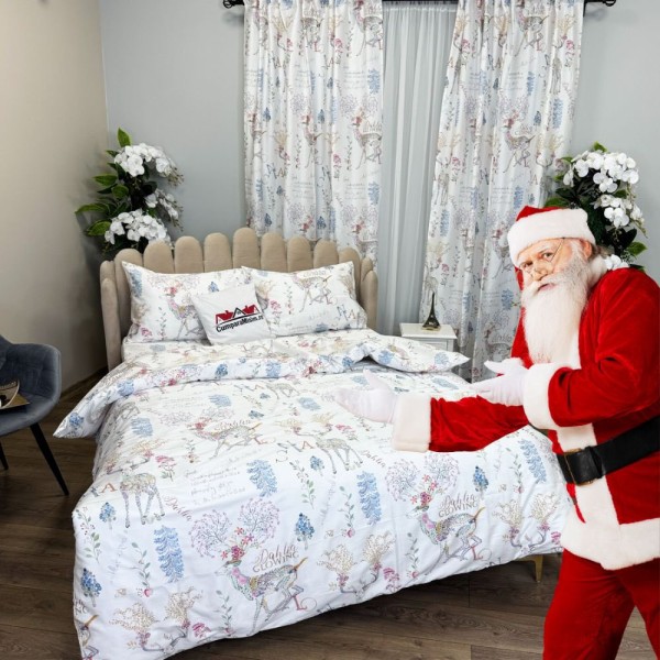 Set Lenjerie Pat Dublu Crăciun 4 Piese + 2 Draperii 150x235cm din Bumbac Satin DELUXE – Confort și Eleganță, Fabricat în România, Alb, Multicolor Pastel, reni, fulgi de nea, brazi [1]