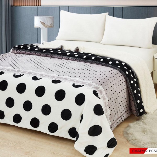 Patura Luxoasa Cocolino din Microfibra Ultra-Moale, cu Blanita Sherpa, 200x230 cm - Confort Maxim si Design Elegant pentru Nopti Perfecte, Alb, Negru, Buline [1]