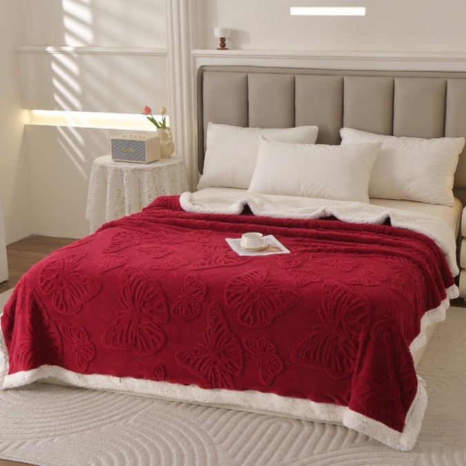 Pătură Super Soft Cocolino cu Blăniță, 200x230 cm – Eleganță și Căldură cu Model 3D în Relief, Fluturi Delicați, Rosu