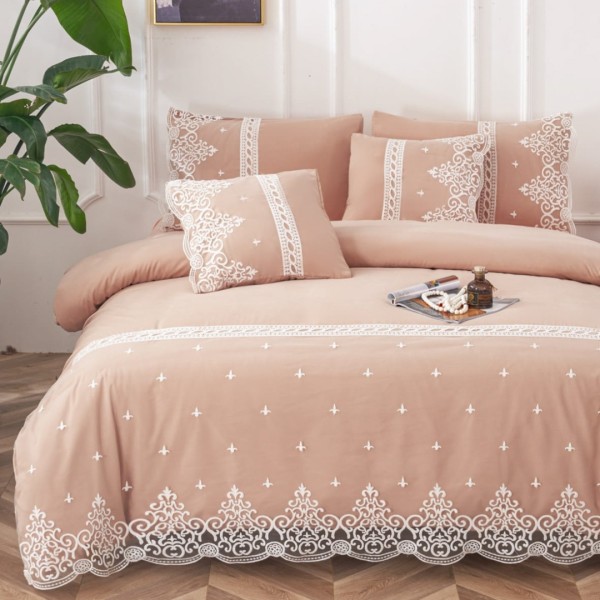 Lenjerie pat dublu, Bumbac Fin cu Dantela si Broderie Rafinata,  CEARSAF CU ELASTIC, 6 piese, Piersica [1]