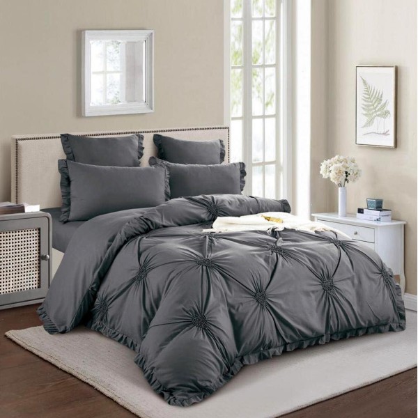 Lenjerie pat dublu,  Soft Touch, 6 piese, ELASTIC, cu VOLANASE si INIMIOARE BRODATE, Gri antracit [1]
