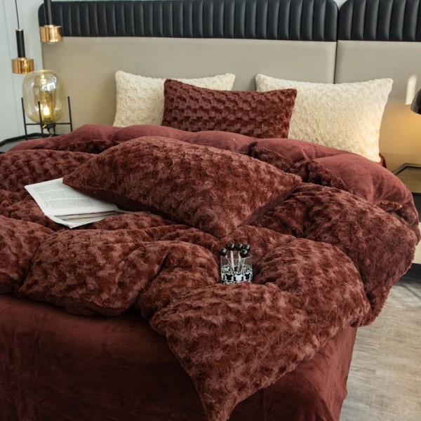 Lenjerie pat dublu, Super Pufoasa COCOLINO, cu Blanița de Iepure, cu model de trandafiri 3D, 4 piese, Maro [1]