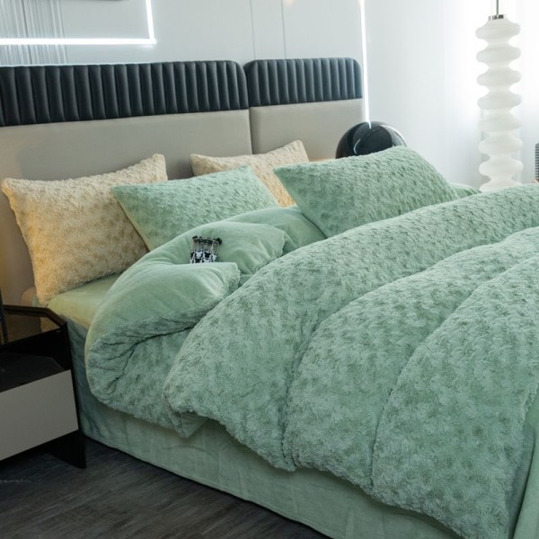 Lenjerie pat dublu, Super Pufoasa COCOLINO, cu Blanița de Iepure, cu model de trandafiri 3D, 4 piese, Verde [1]