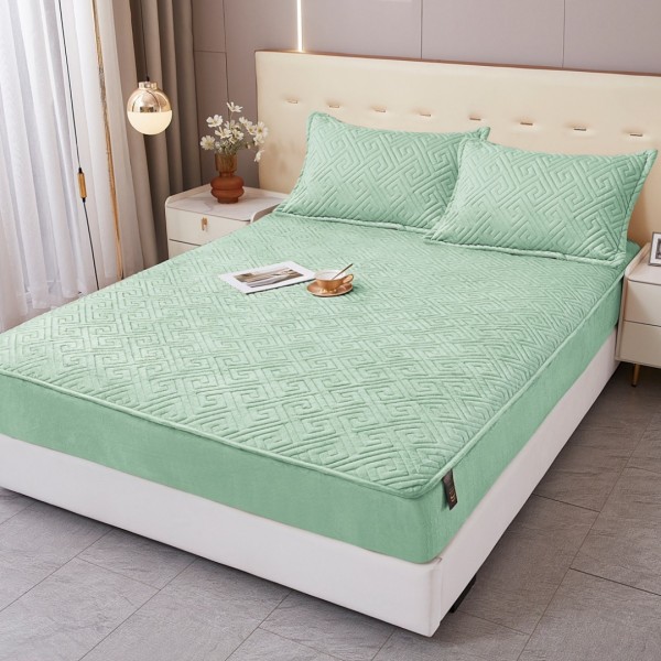Husă Matlasată Tip Topper din Catifea 160x200cm, cu 2 Fețe de Pernă 50x70cm -  Somn Odihnitor și Susținere pentru Spate, Vernil [1]