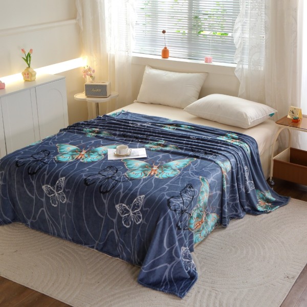 Pătură Super Soft Cocolino, 200x230 cm – Răsfăț absolut în zilele reci, Gri albăstrui, fluturi [1]