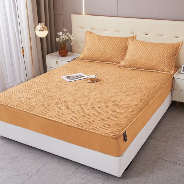Husă Matlasată Tip Topper din Catifea 160x200cm, cu 2 Fețe de Pernă 50x70cm -  Somn Odihnitor și Susținere pentru Spate, Camel [1]