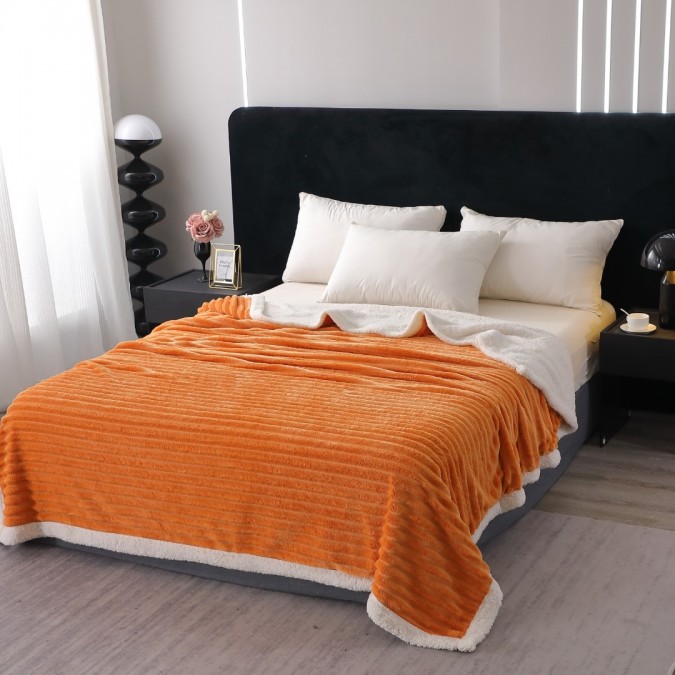 Pătură Super Soft Cocolino, Blăniță Artificială de Iepure, Model Gofrat, cu Blăniță Sherpa, 200x230 cm – Eleganță și Căldură cu Model Dungat, Portocaliu