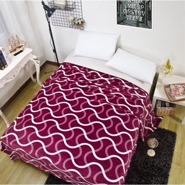 Patura pufoasa cocolino 200x230cm, 240g/mp, Alb, Violet, linii [1]