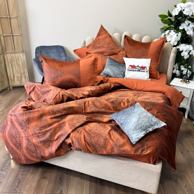 Set Luxury:  Lenjerie de Pat dublu, din Catifea Royală Velvetto, 6 piese si Draperie cu inele încastrate, 2buc x 150x245cm, cu Șnur Magnetic și Față de Pernă Decorativă, Portocaliu, Gri