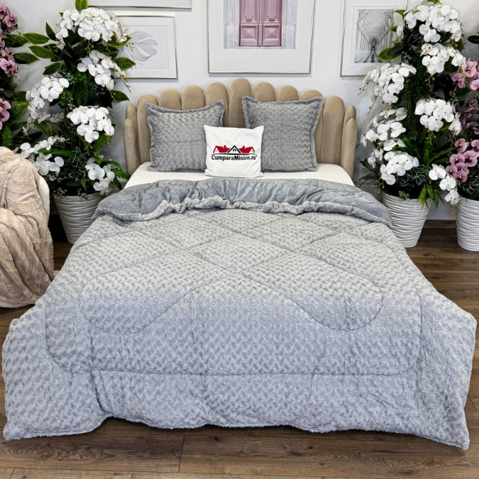 Pilota CoCoLiNo Roses cu blanita, matlasata, 200x230cm, cu fete de perna 60x60cm, Gri