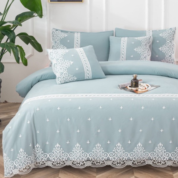 Lenjerie pat dublu, Bumbac Fin cu Dantela si Broderie Rafinata,  CEARSAF CU ELASTIC, 6 piese, Bleu [1]
