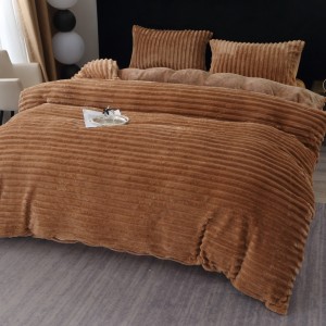 Lenjerie de Pat Dublu, 4 piese, Blăniță Artificială de Iepure Cocolino, Model Gofrat – Moale, Călduroasă și Elegantă pentru Nopți de Vis, Maro