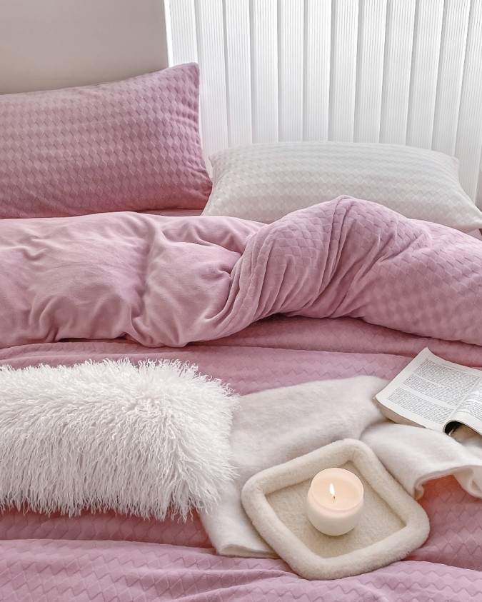 Lenjerie pentru pat dublu, Extra Catifelată, Catifea Polar, 4 piese, romburi, roz