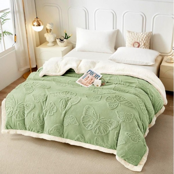 Pătură Super Soft Cocolino cu Blăniță, 200x230 cm – Eleganță și Căldură cu Model 3D în Relief, Fluturi Delicați, Verde [1]