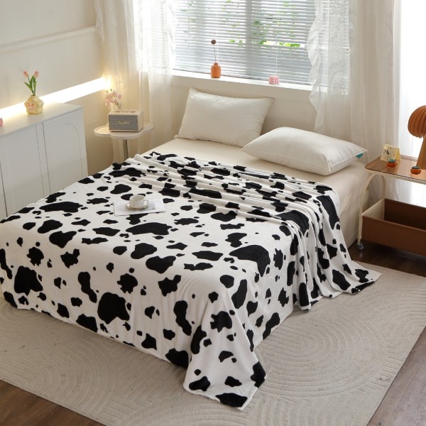 Pătură Super Soft Cocolino, 200x230 cm – Răsfăț absolut în zilele reci, Alb, Negru, pete [1]