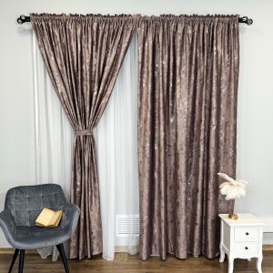 Draperie Catifea Asama cu insertii aurii, 140cm latime x 260cm înălțime, cu TIV LAT, Roz prafuit - V15 Draperie Catifea Asama cu insertii aurii, 140cm latime x 260cm înălțime, cu TIV LAT, Roz prafuit - V15