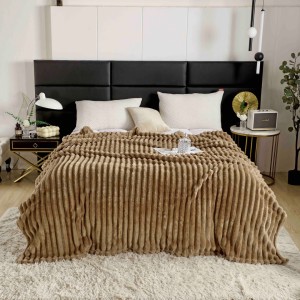 Patura pufoasa CoCoLiNo, 200x230cm, Jojo Home, Maroniu Patura pufoasa CoCoLiNo, 200x230cm, Jojo Home, Maroniu