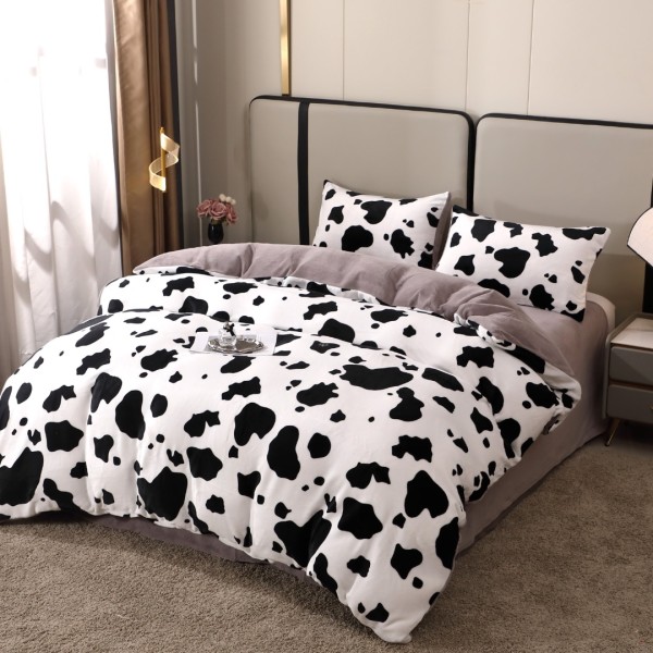 Lenjerie pat dublu, Super Pufoasa COCOLINO, 4 piese, Alb, Negru, animal print [1]