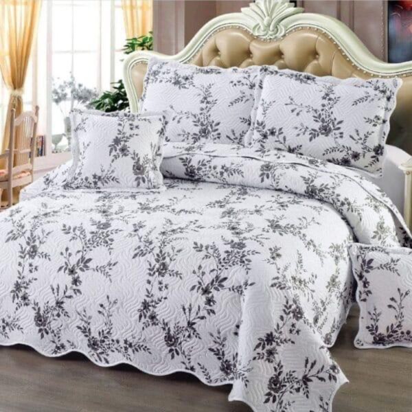 Cuvertura matlasata 230x250cm si 4 fete de perna, Bumbac, Alb, Gri, flori [1]