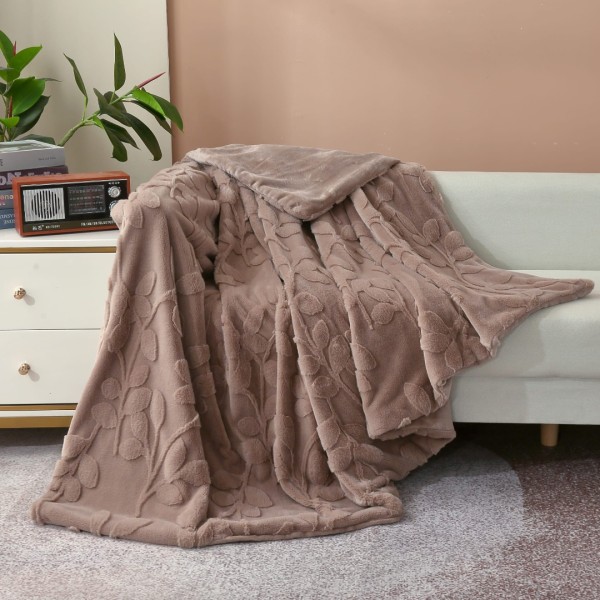 Patura CoCoLiNo ExtraPufoasa din Blanita artificiala de iepure, Gofrata, 200x230cm, model cu frunze, cafeniu [1]