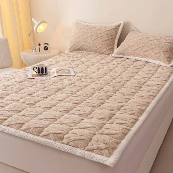 Topper Cocolino Matlasat 160x200cm cu Elastic pe colturi și Două Fețe de Pernă 50x70cm, model Tricotat in Relief, cu bordura contrastanta, Bej [1]