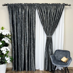 Draperie Catifea Asama cu insertii aurii, Gri inchis - V14, 140cm latime x 260cm inaltime, cu rejansa pt bara Draperie Catifea Asama cu insertii aurii, Gri inchis - V14, 140cm latime x 260cm inaltime, cu rejansa pt bara