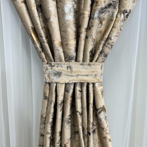 Draperie Catifea Nikko cu insertii aurii, Bej - V2, 140cm latime x 260cm inaltime, cu tiv lat pt bara Draperie Catifea Nikko cu insertii aurii, Bej - V2, 140cm latime x 260cm inaltime, cu tiv lat pt bara