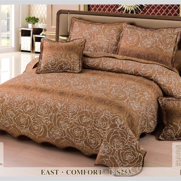 Cuvertura matlasata 230x250cm si 4 fete de perna, Bumbac, Maro, Alb, trandafiri [1]