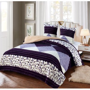 Pilota CoCoLiNo Frizzy cu blanita, matlasata, 200x230cm, cu fete de perna 60x60cm, Mov, Alb, forme geometrice, animal print Pilota CoCoLiNo Frizzy cu blanita, matlasata, 200x230cm, cu fete de perna 60x60cm, Mov, Alb, forme geometrice, animal print