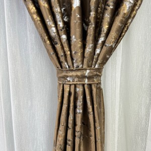 Draperie Catifea Nikko cu insertii aurii, Maro - V7, 140cm latime x 260cm inaltime, cu tiv lat pt bara