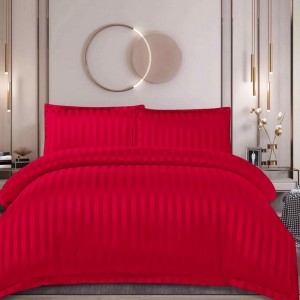 Lenjerie de Pat Dublu, HoReCa, 4 Piese tip Damasc Finetat - Lux, Confort și Întreținere Ușoară, Fără Călcare, Roșu Lenjerie de Pat Dublu, HoReCa, 4 Piese tip Damasc Finetat - Lux, Confort și Întreținere Ușoară, Fără Călcare, Roșu