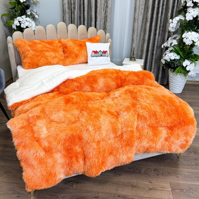 Pilota CoCoLiNo Fluffy cu Blanita tip Sherpa Alba 200x230cm + 2 fete de perna 50x70cm matlasata Portocaliu degrade