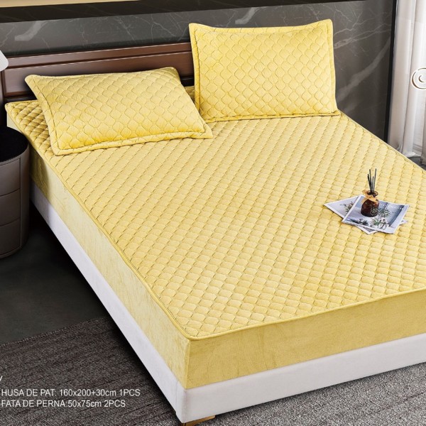 Husă Matlasată Tip Topper din Catifea 160x200cm, cu 2 Fețe de Pernă 50x70cm -  Somn Odihnitor și Susținere pentru Spate, Galben [1]
