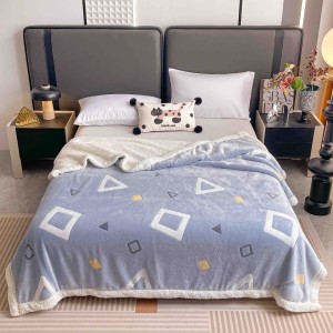 Patura CoCoLiNo cu blanita, 200x230cm, Jojo Home, Bleu, Forme Geometrice Patura CoCoLiNo cu blanita, 200x230cm, Jojo Home, Bleu, Forme Geometrice