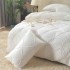 Lenjerie pat dublu, Catifea Deluxe, cu pliuri brodate, 4 piese, Jojo Home, Alb [4]