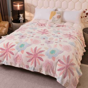 Patura Pufoasa CoCoLiNo, Jojo Home, 200x230cm, Crem, Roz, Flori Patura Pufoasa CoCoLiNo, Jojo Home, 200x230cm, Crem, Roz, Flori