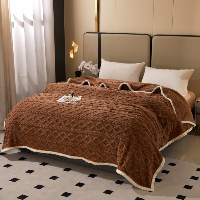 Pătură Premium, 200x230cm, CoCoLiNo, Grofată, cu Model 3D Tip Tricotaj și Bordură din Blăniță Contrastantă – Eleganță și Căldură Absolută, Maro