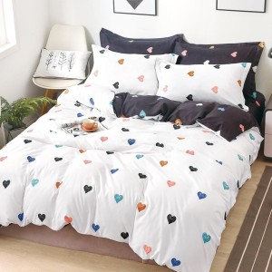 Lenjerie pat dublu, bumbac satinat, cearsaf clasic, 4 piese, Alb, inimioare colorate Lenjerie pat dublu, bumbac satinat, cearsaf clasic, 4 piese, Alb, inimioare colorate