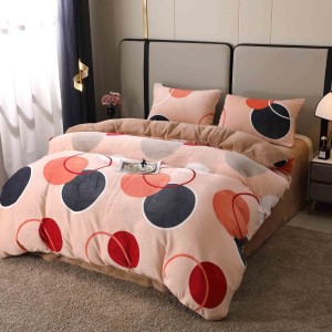 Lenjerie pat dublu, Super Pufoasa COCOLINO, 4 piese, Crem, buline Lenjerie pat dublu, Super Pufoasa COCOLINO, 4 piese, Crem, buline