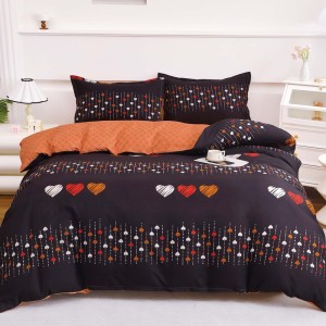 Lenjerie pat dublu cu Elastic (160x200cm si 180x200cm), bumbac satinat, Negru, Caramiziu, inimioare Lenjerie pat dublu cu Elastic (160x200cm si 180x200cm), bumbac satinat, Negru, Caramiziu, inimioare