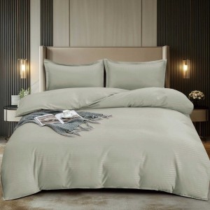 Lenjerie HoReCa, pat dublu, Damasc Finetat Deluxe cu Elastic, 4 piese, Pucioasa, Grej Lenjerie HoReCa, pat dublu, Damasc Finetat Deluxe cu Elastic, 4 piese, Pucioasa, Grej