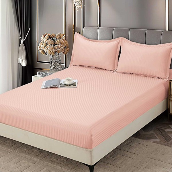 Cearsaf cu Elastic 180x200 cm Damasc Finetat, 70% Bumbac, si 2 Fete de Perna 50x70 cm, Roz deschis [1]