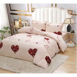 Lenjerie pat dublu cu Elastic, Super Pufoasa COCOLINO, 4 piese, inimioare