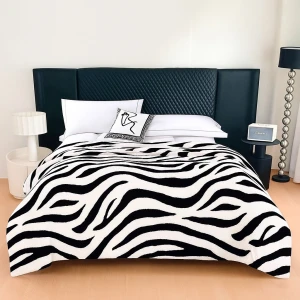 Pătură din Blanita Cocolino Groasa, 200x230 cm, Zebra, Alb Pătură din Blanita Cocolino Groasa, 200x230 cm, Zebra, Alb