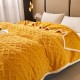 Pătură Premium, 200x230cm, CoCoLiNo, Grofată, cu Model 3D Tip Tricotaj și Bordură din Blăniță Contrastantă – Eleganță și Căldură Absolută, Galben