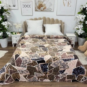 Patura pufoasa cocolino 200x230cm, 240g/mp, Bej, Maro, Animal Print, Forme Geometrice