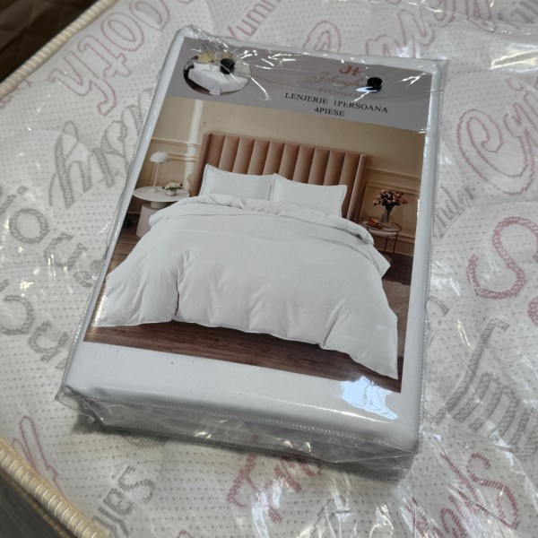 OUTLET-Resigilat - Lenjerie 4 piese satinata pat 1 persoana [1]